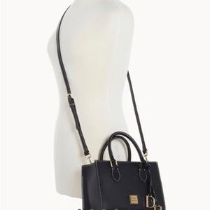 Authentic Dooney & Bourke Belmar Janine 25 (Small)